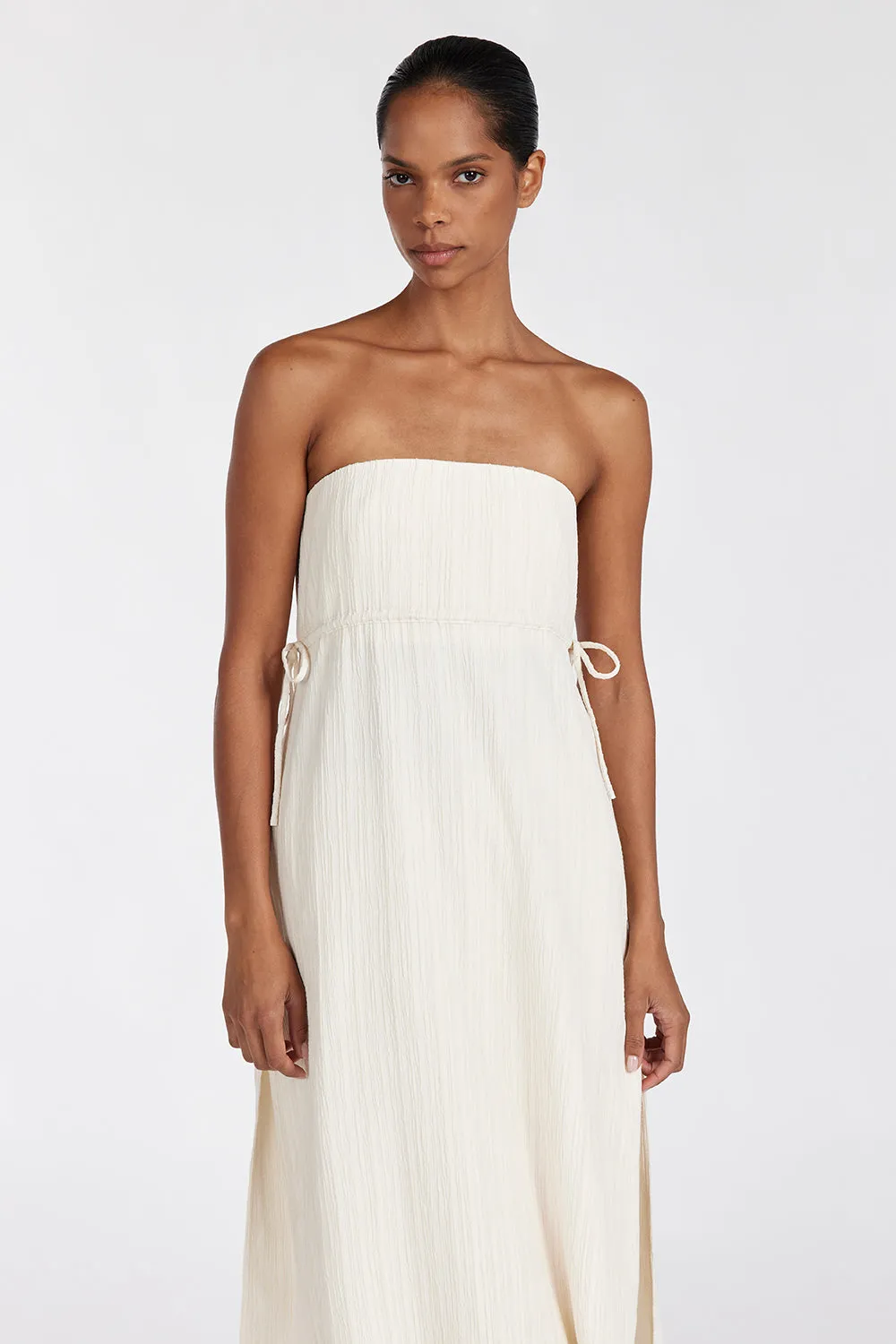 LOZ CREAM TUNIC TOP sold by Dissh product image thumbnail 2