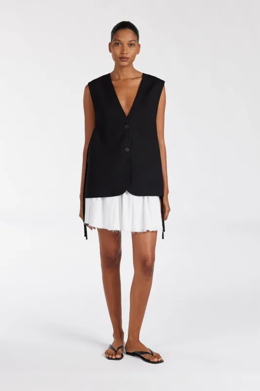 LISE BLACK LOW CUT VEST sold by Dissh
