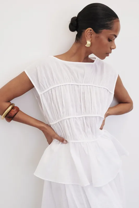 FLYNN WHITE LINEN TIERED TOP sold by Dissh