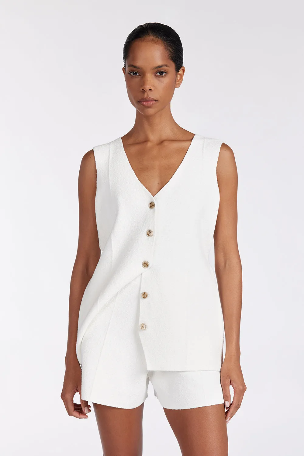 LISA OFF WHITE TAILORED KNIT SHORT sold by Dissh product image thumbnail 2