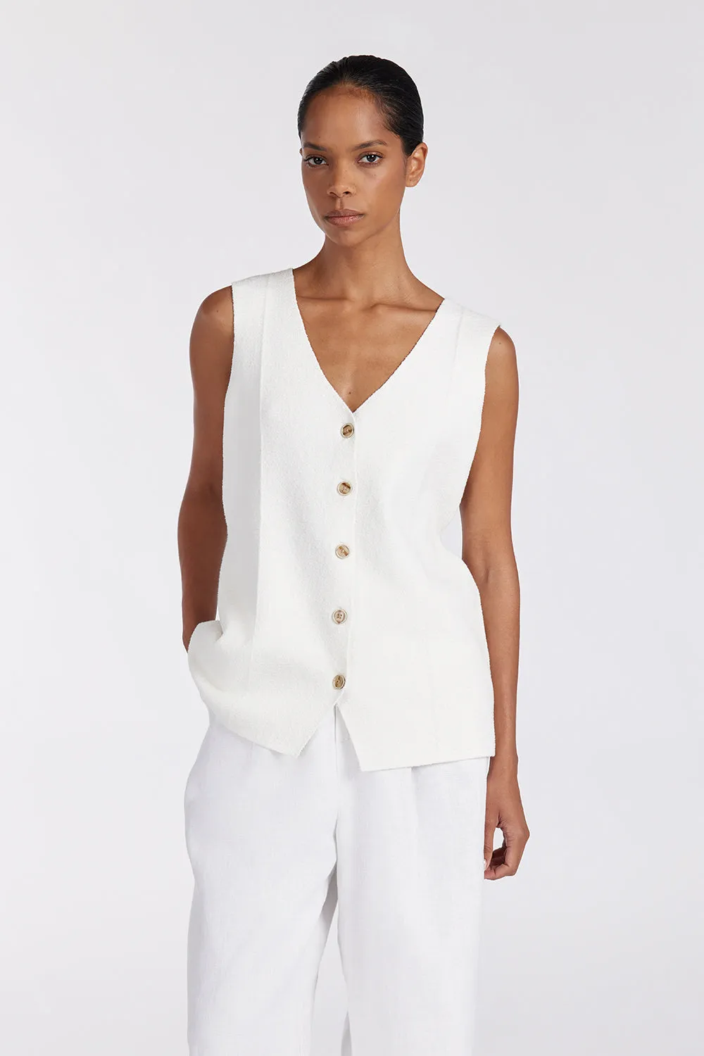 LISA OFF WHITE TAILORED KNIT VEST sold by Dissh product image thumbnail 2
