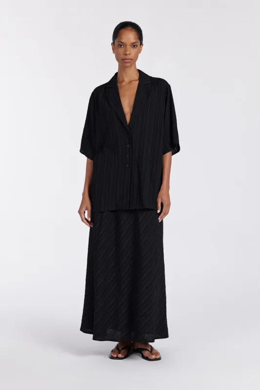 LOZ BLACK SHORT SLEEVE SHIRT made by Dissh