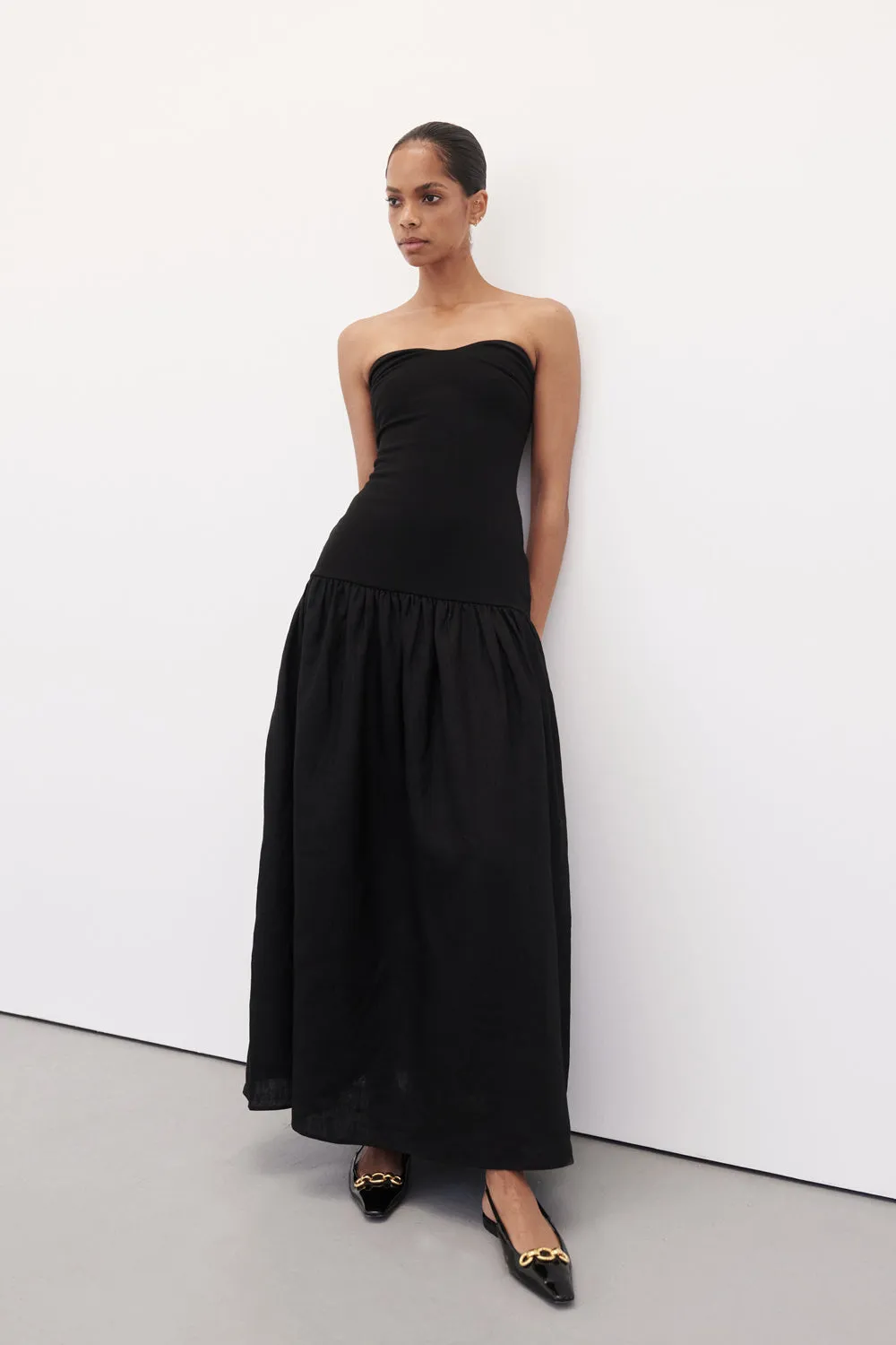 ELLISON BLACK STRAPLESS MIDI DRESS sold by Dissh