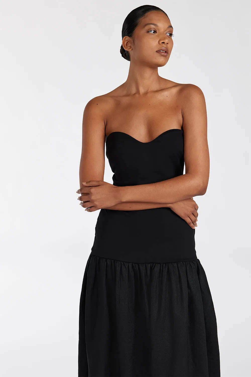 ELLISON BLACK STRAPLESS MIDI DRESS sold by Dissh product image thumbnail 3