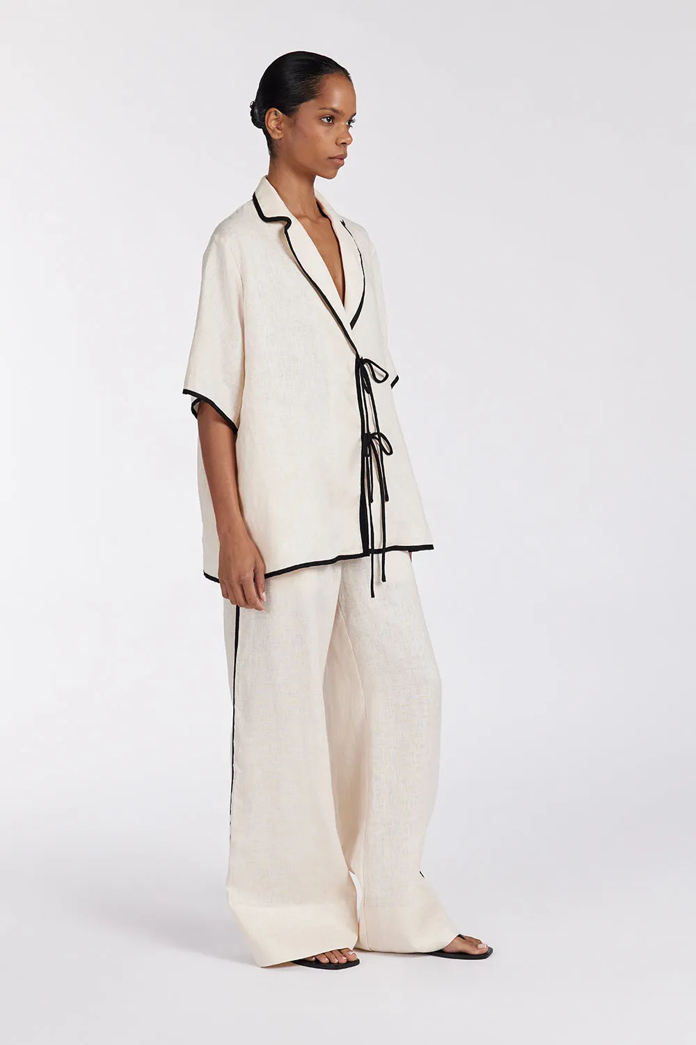 VON CREAM LINEN PANT sold by Dissh product image thumbnail 4