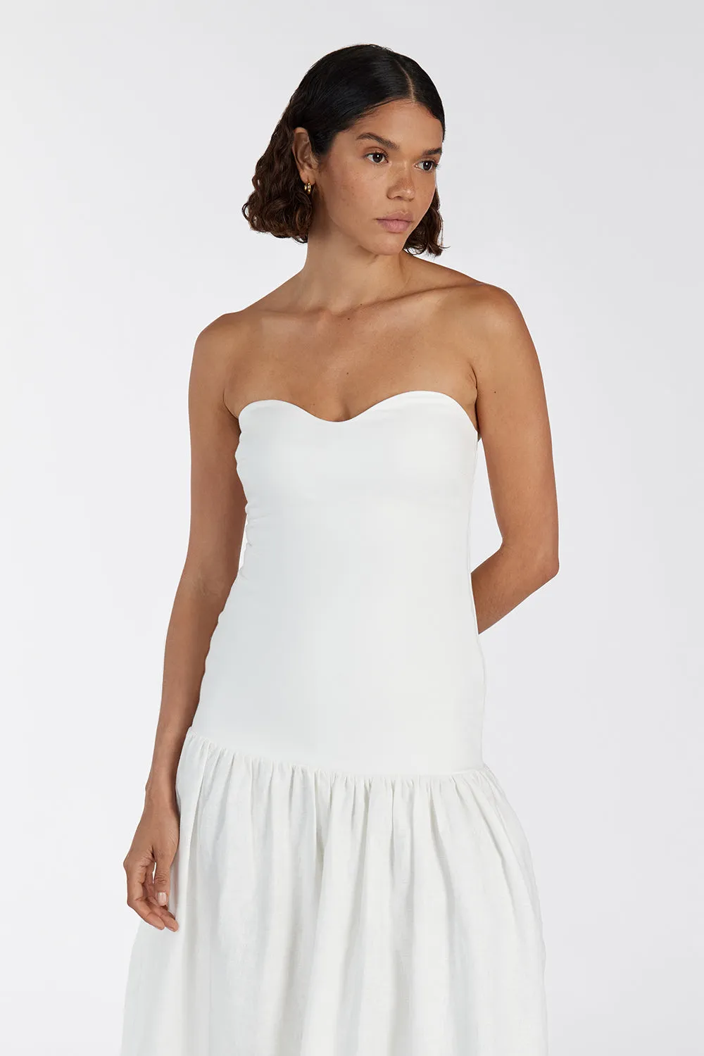 ELLISON WHITE STRAPLESS MIDI DRESS sold by Dissh product image thumbnail 2