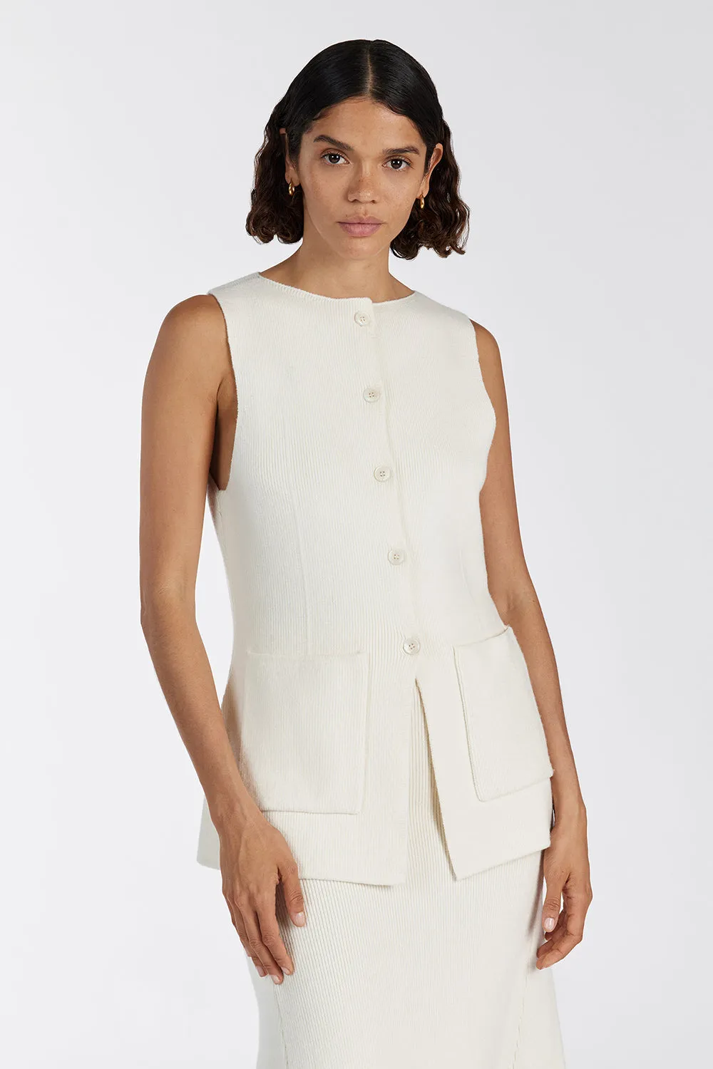 AVA CREAM LONGINE KNIT VEST sold by Dissh product image thumbnail 3