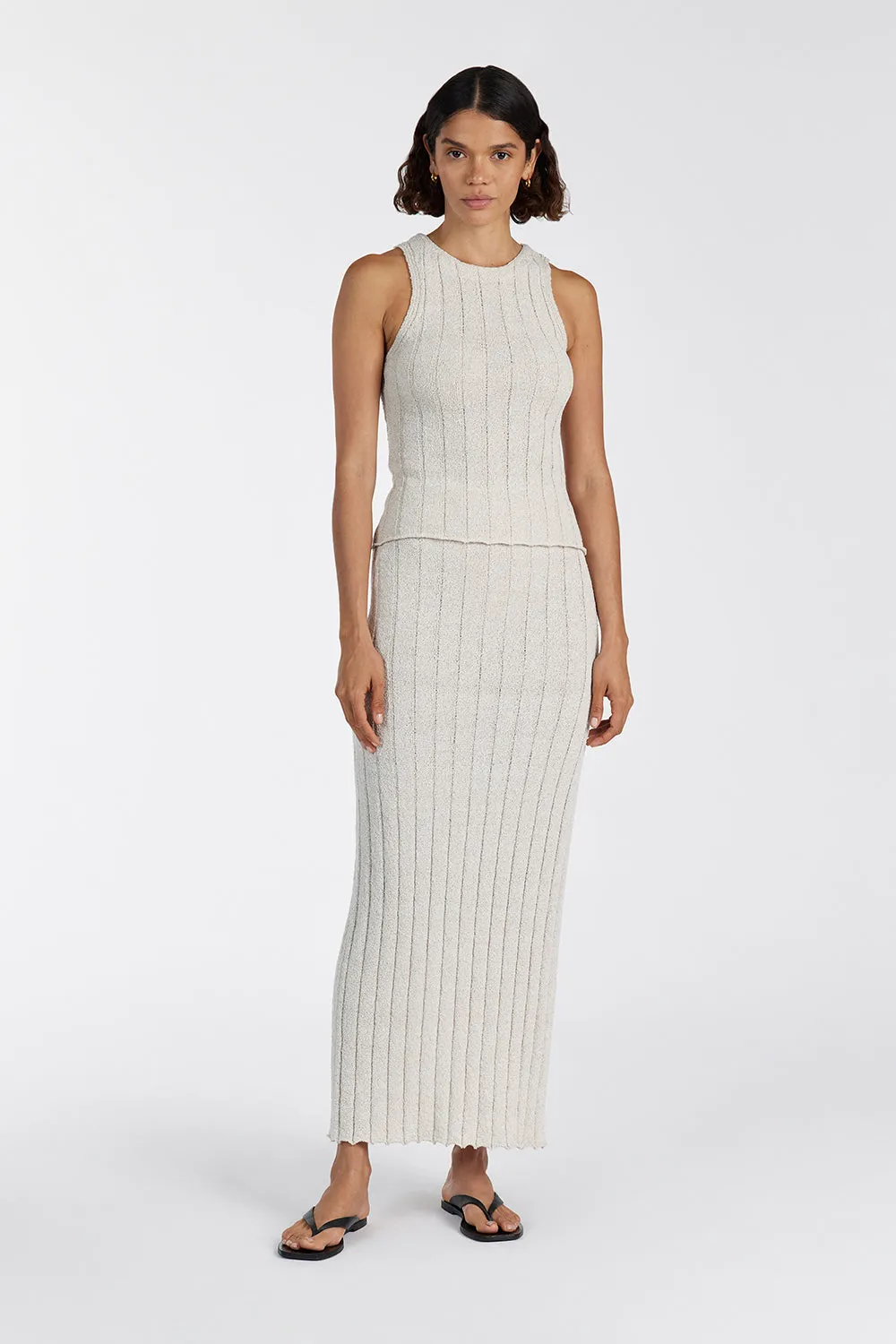 REM STONE KNIT MIDI SKIRT sold by Dissh product image thumbnail 2