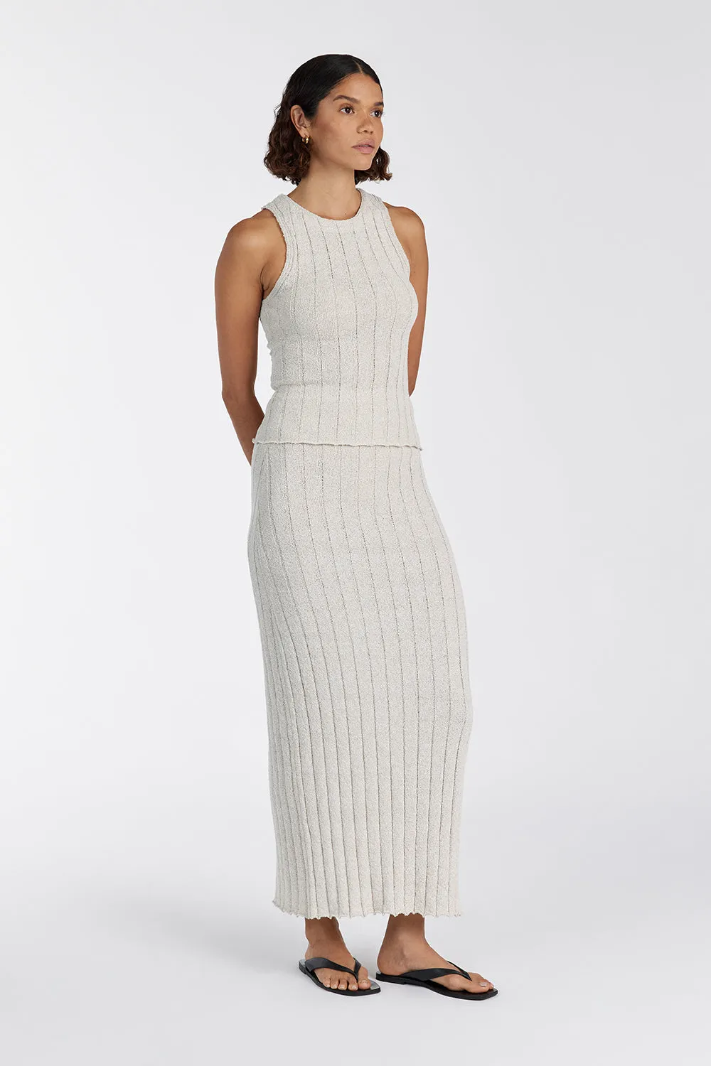 REM STONE KNIT MIDI SKIRT sold by Dissh product image thumbnail 3