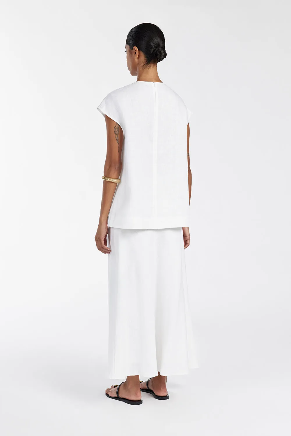 TYRA WHITE LINEN MIDI SKIRT sold by Dissh product image thumbnail 4