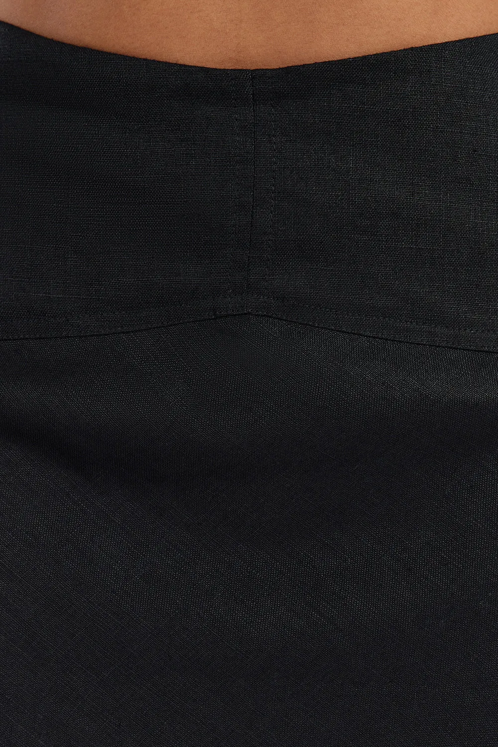 TYRA BLACK LINEN MIDI SKIRT sold by Dissh product image thumbnail 5