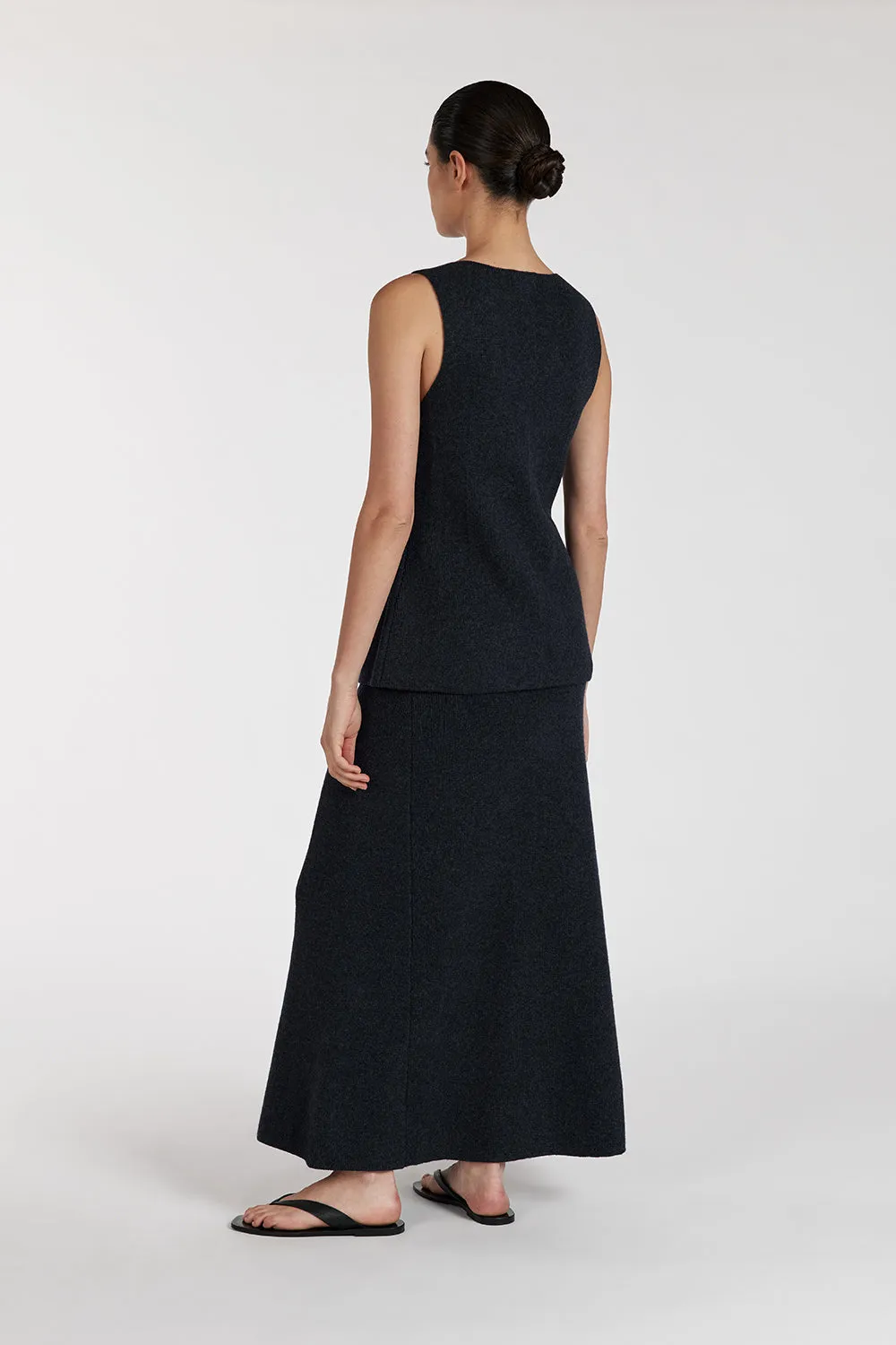 AVA INK LONGLINE KNIT MIDI SKIRT sold by Dissh product image thumbnail 4