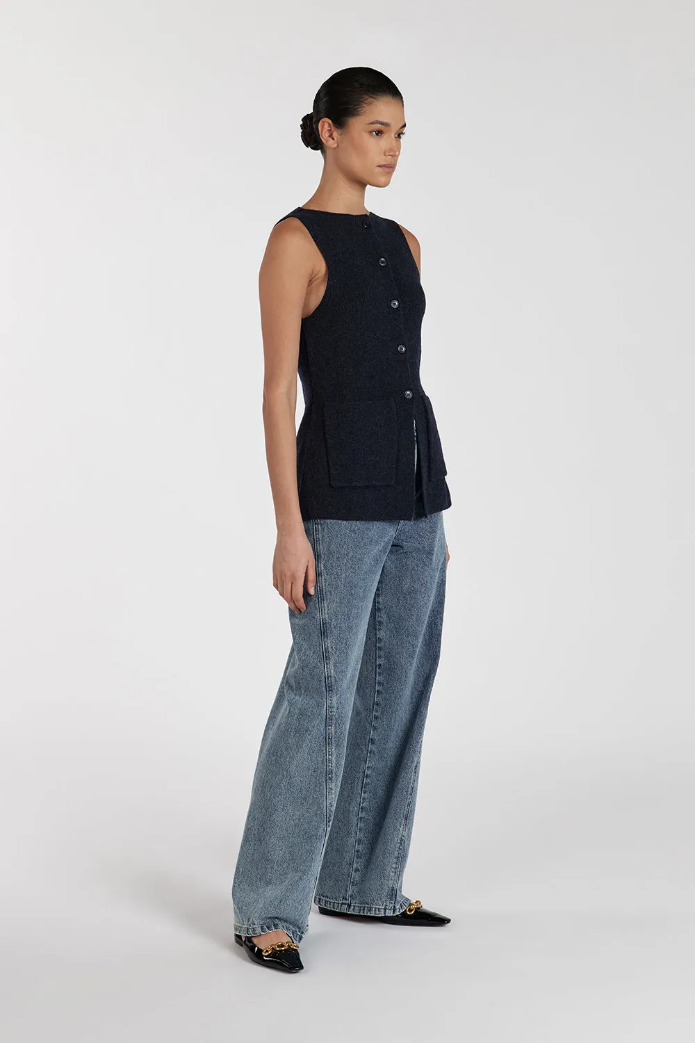 AVA INK LONGINE KNIT VEST sold by Dissh product image thumbnail 4