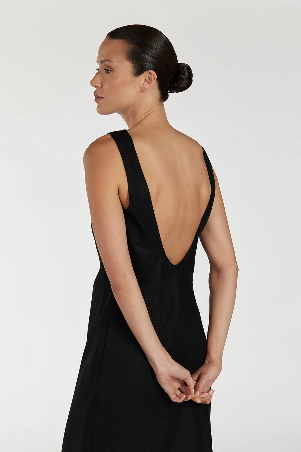 LYRA BLACK LINEN MIDI DRESS sold by Dissh product image thumbnail 2