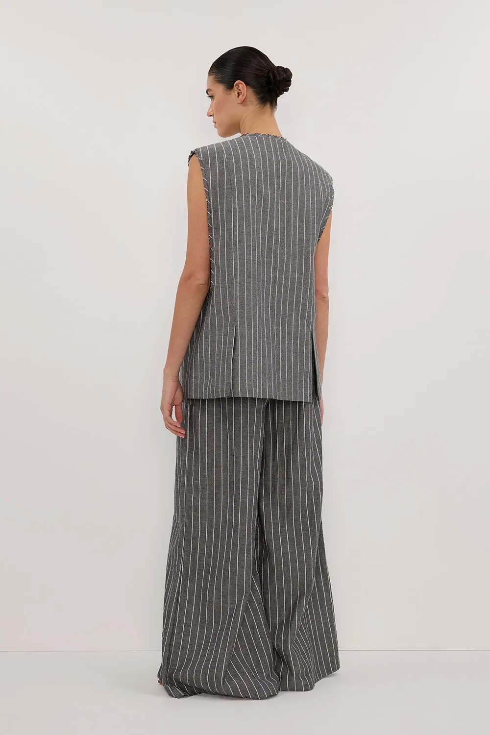 OLLIE SLATE STRIPE WIDE LEG PANT sold by Dissh product image thumbnail 4