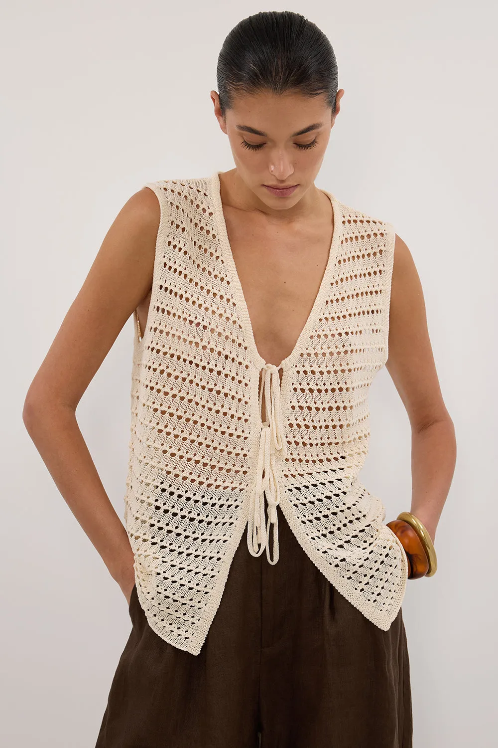 NOAH CROCHET NATURAL KNIT VEST sold by Dissh product image thumbnail 3
