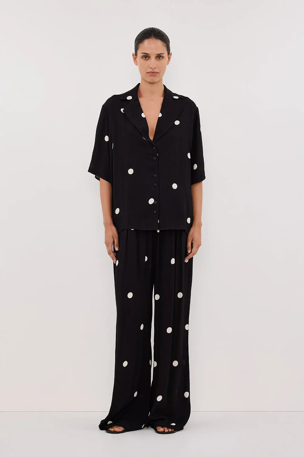 LAURA SPOT SHORT SLEEVE SHIRT sold by Dissh product image thumbnail 2