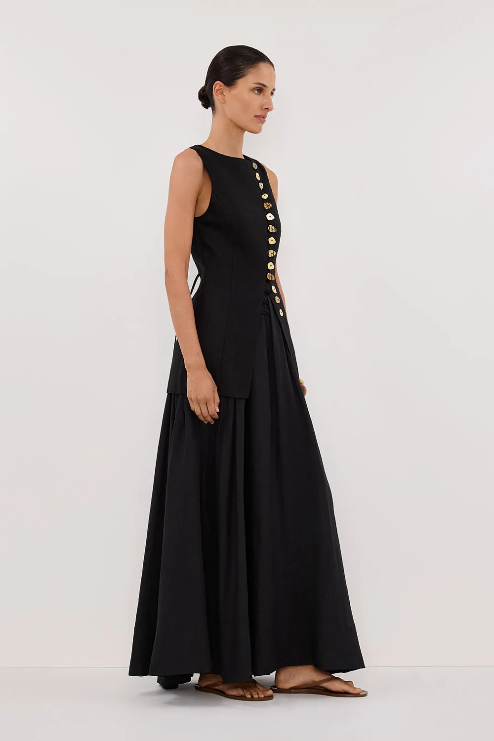 BAYLEE BLACK SLEEVELESS LINEN TOP sold by Dissh product image thumbnail 4