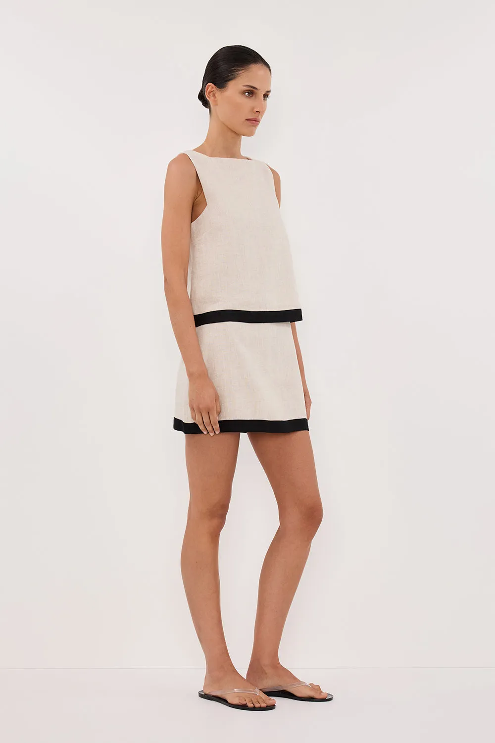 EBONY NATURAL LINEN SKORT sold by Dissh product image thumbnail 3