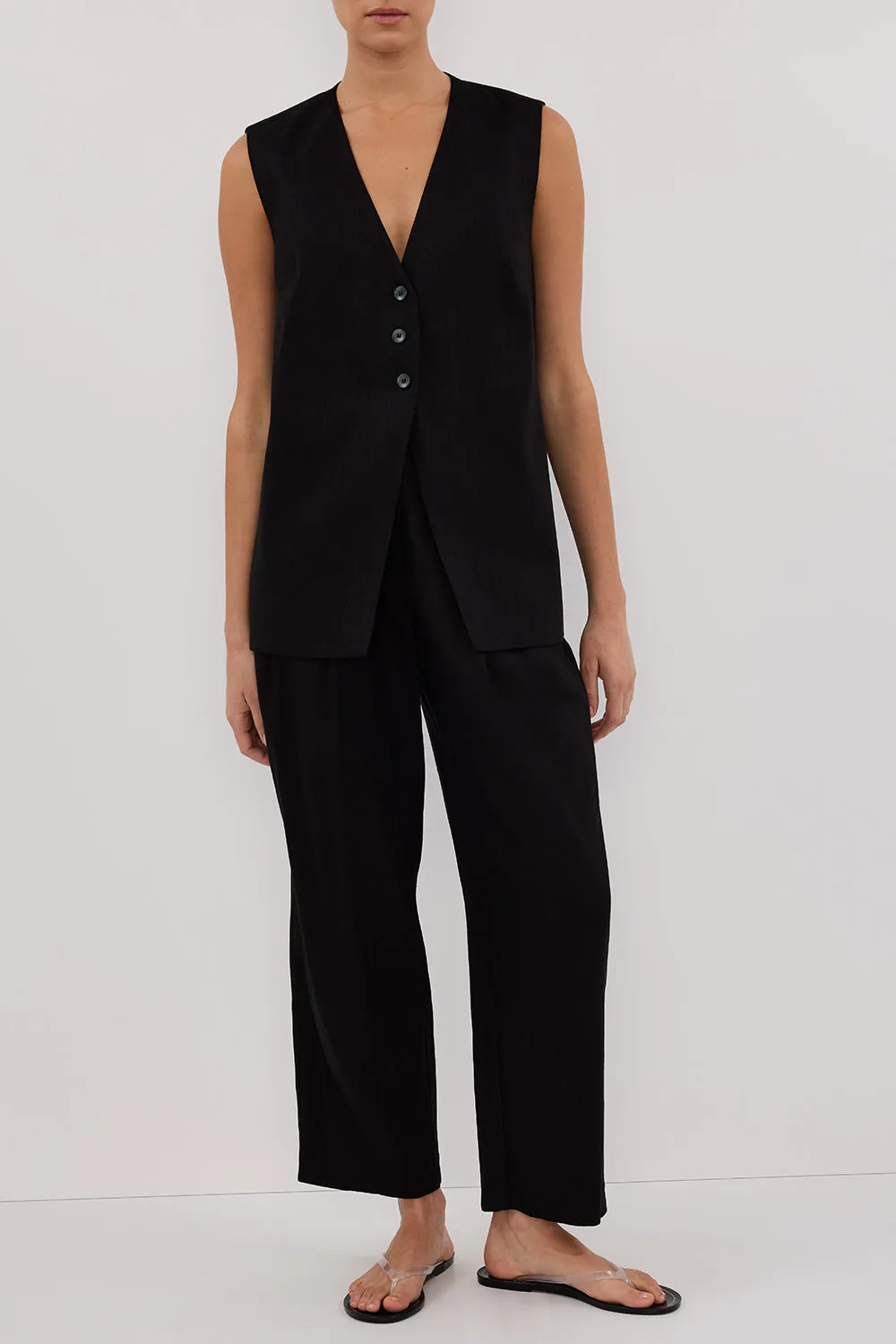 BRAX BLACK TAPERED PANT sold by Dissh product image thumbnail 2