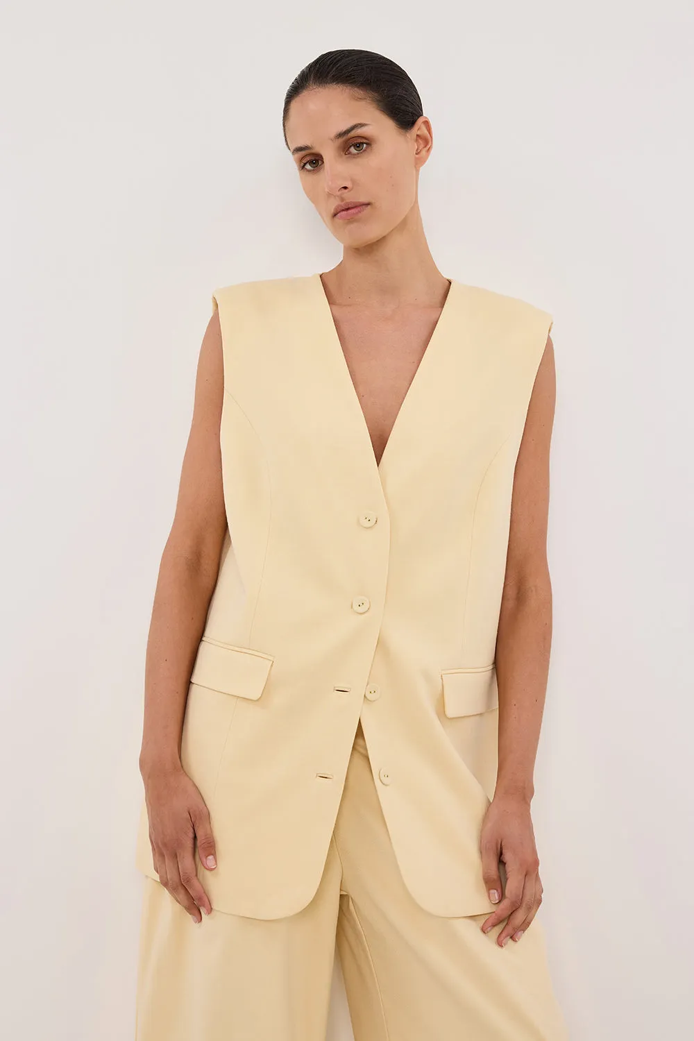 OLIVER DUNE OVERSIZED VEST sold by Dissh product image thumbnail 2