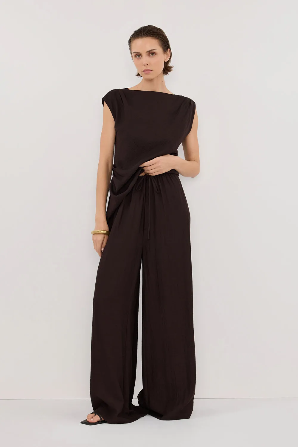SHYLA BITTER CHOC WIDE LEG PANT sold by Dissh product image thumbnail 3