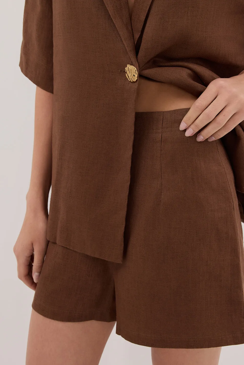 CORY FONDANT LINEN SHORT sold by Dissh product image thumbnail 5