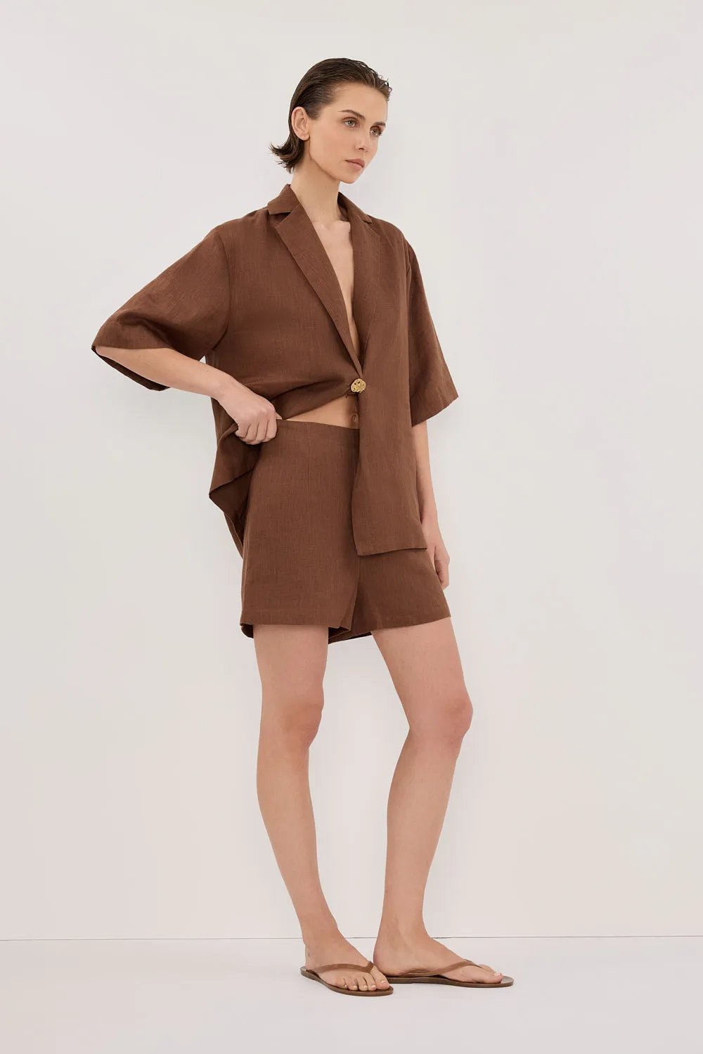 CORY FONDANT LINEN SHORT sold by Dissh product image thumbnail 3