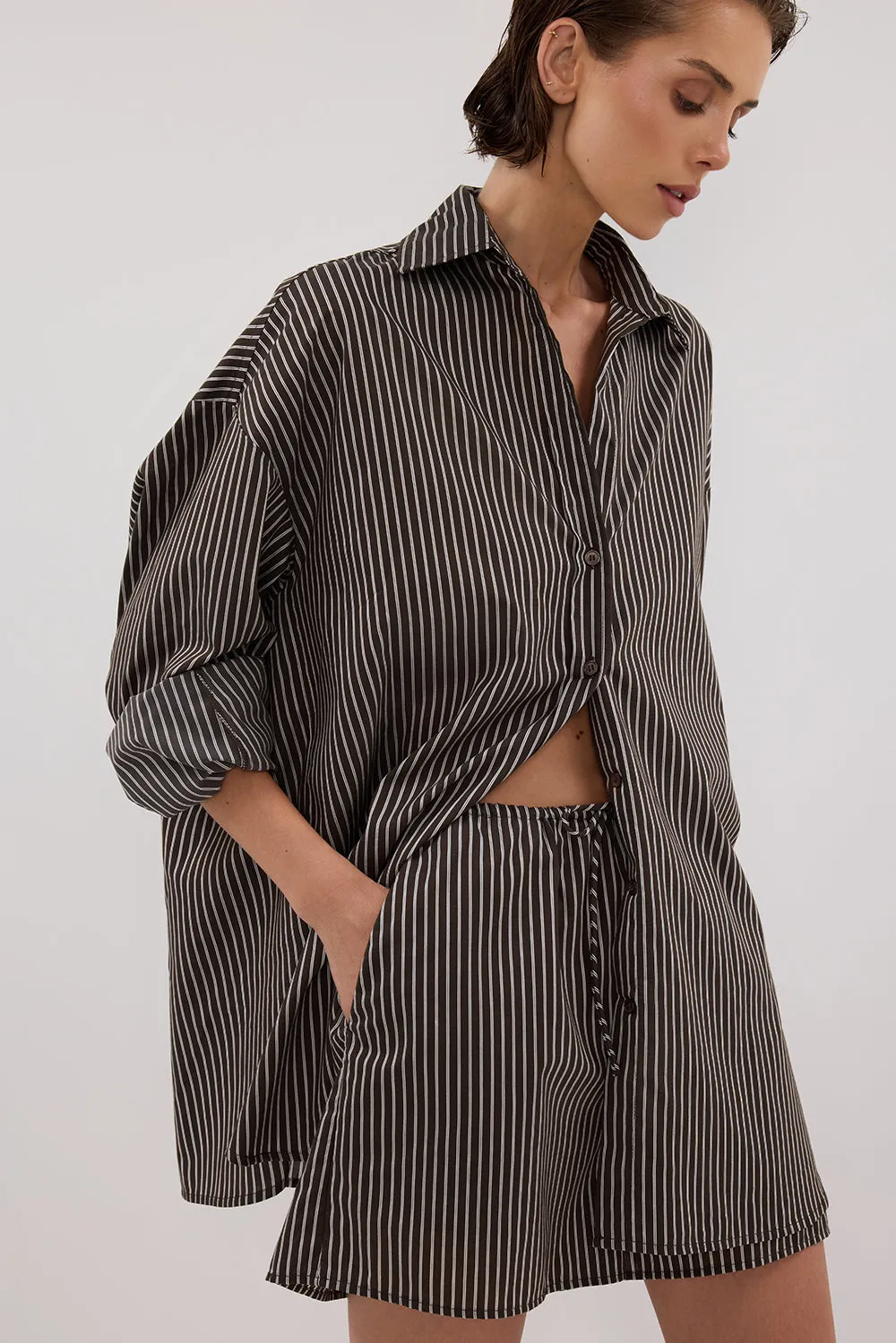 PALMA BITTER CHOC SILK BLEND SHORT sold by Dissh product image thumbnail 2