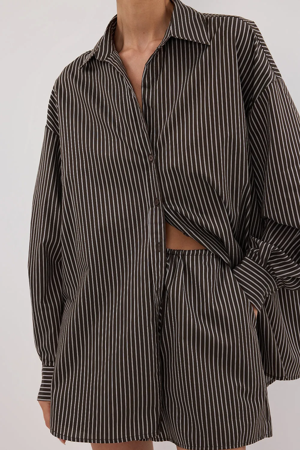 PALMA BITTER CHOC SILK BLEND SHORT sold by Dissh product image thumbnail 5