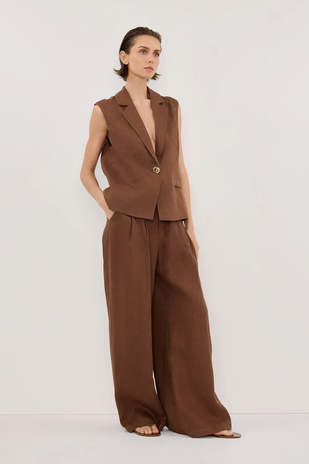 SELAH FONDANT LINEN SLEEVELESS VEST sold by Dissh product image thumbnail 3