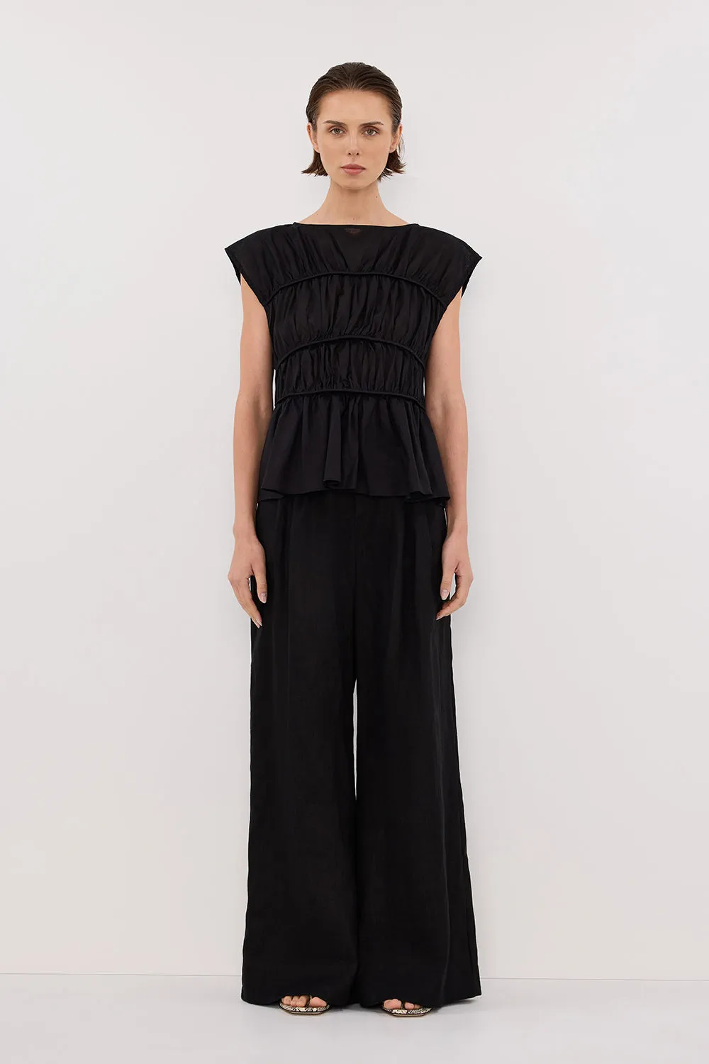 FLYNN BLACK LINEN TIERED TOP sold by Dissh product image thumbnail 2