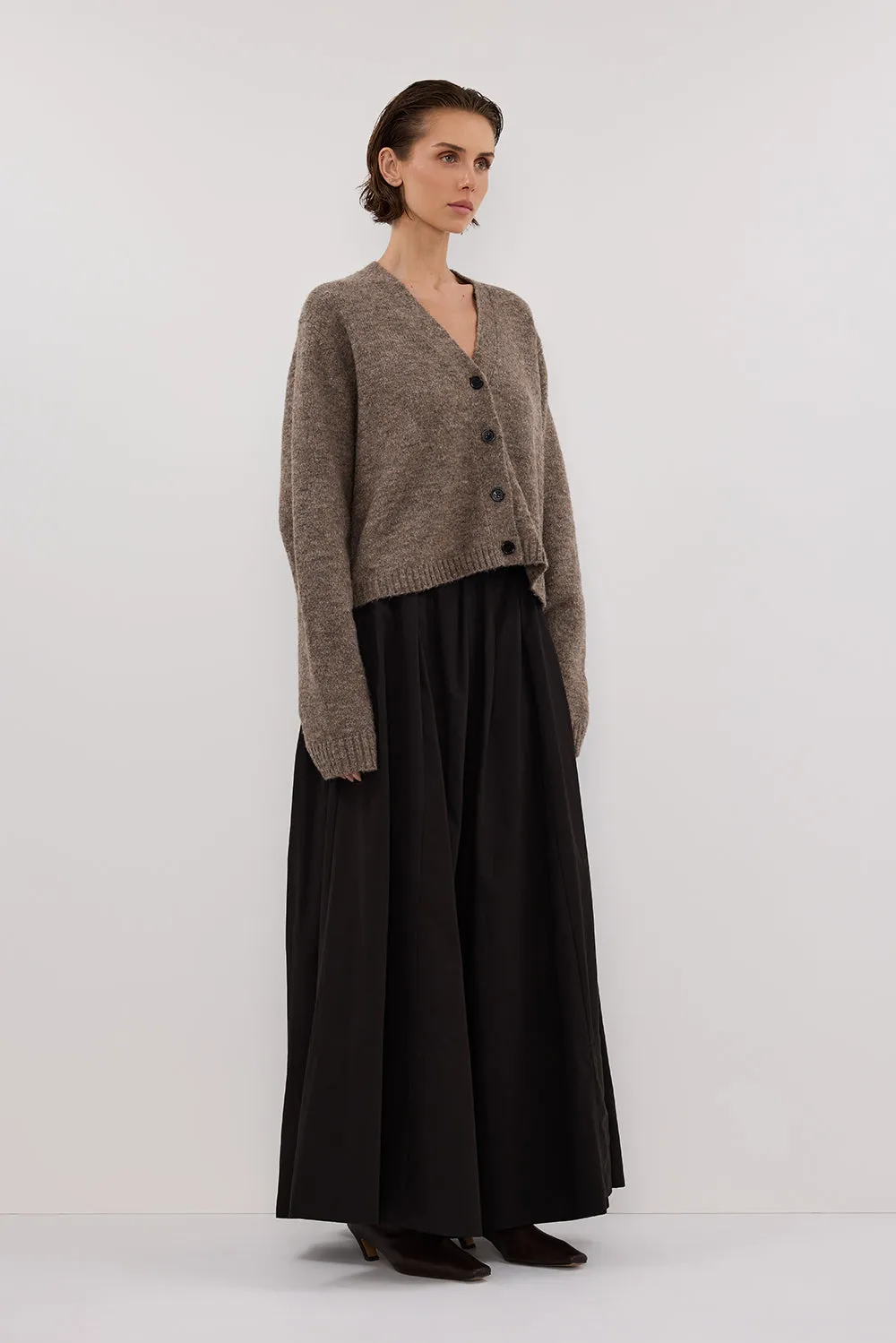 CONAGH BLACK POPLIN MIDI SKIRT sold by Dissh product image thumbnail 3