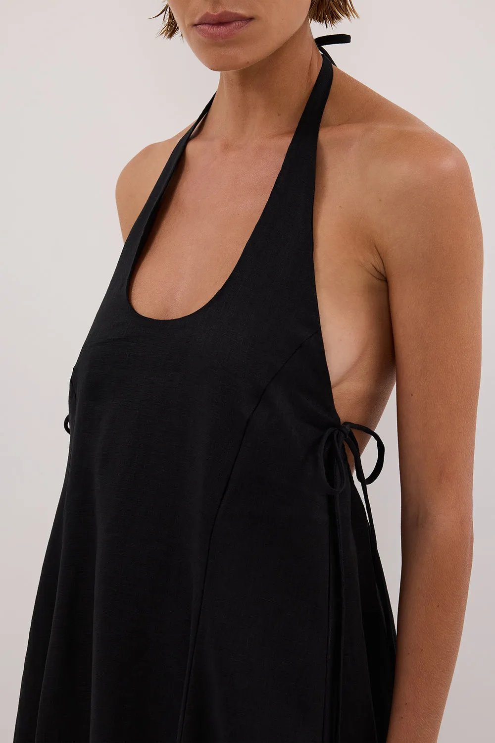ABBY BLACK HALTER LINEN MAXI DRESS sold by Dissh product image thumbnail 5