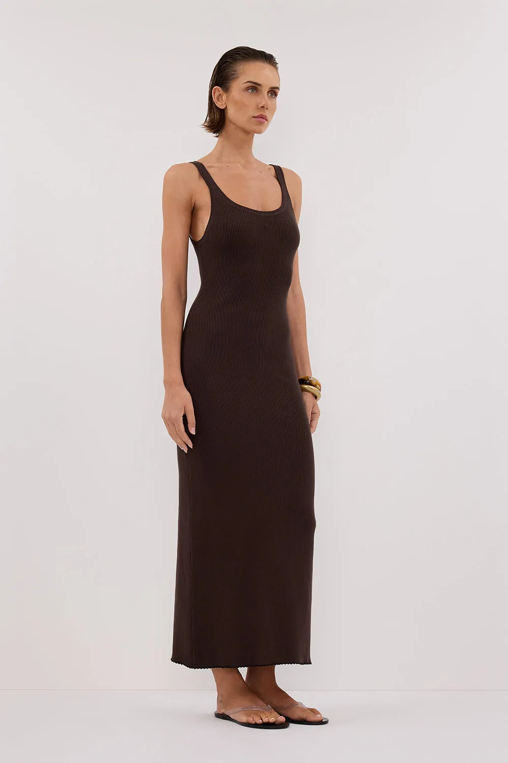 SIGNATURE CHOC CONTRAST SCOOP MIDI DRESS sold by Dissh product image thumbnail 3