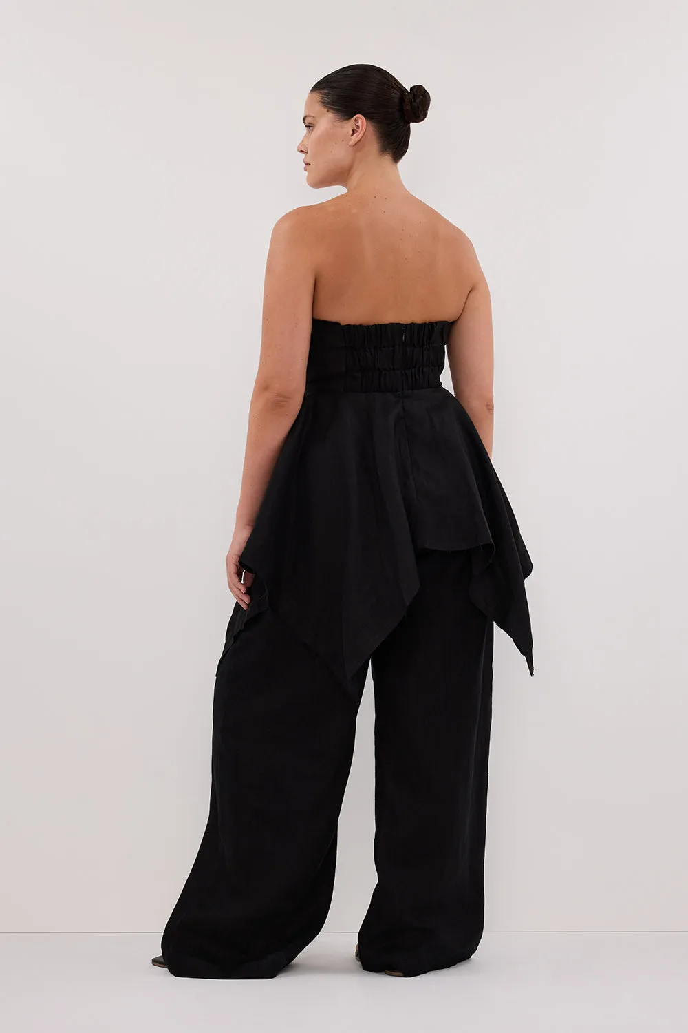 LUNA BLACK LINEN HANDKERCHIEF TOP sold by Dissh product image thumbnail 4