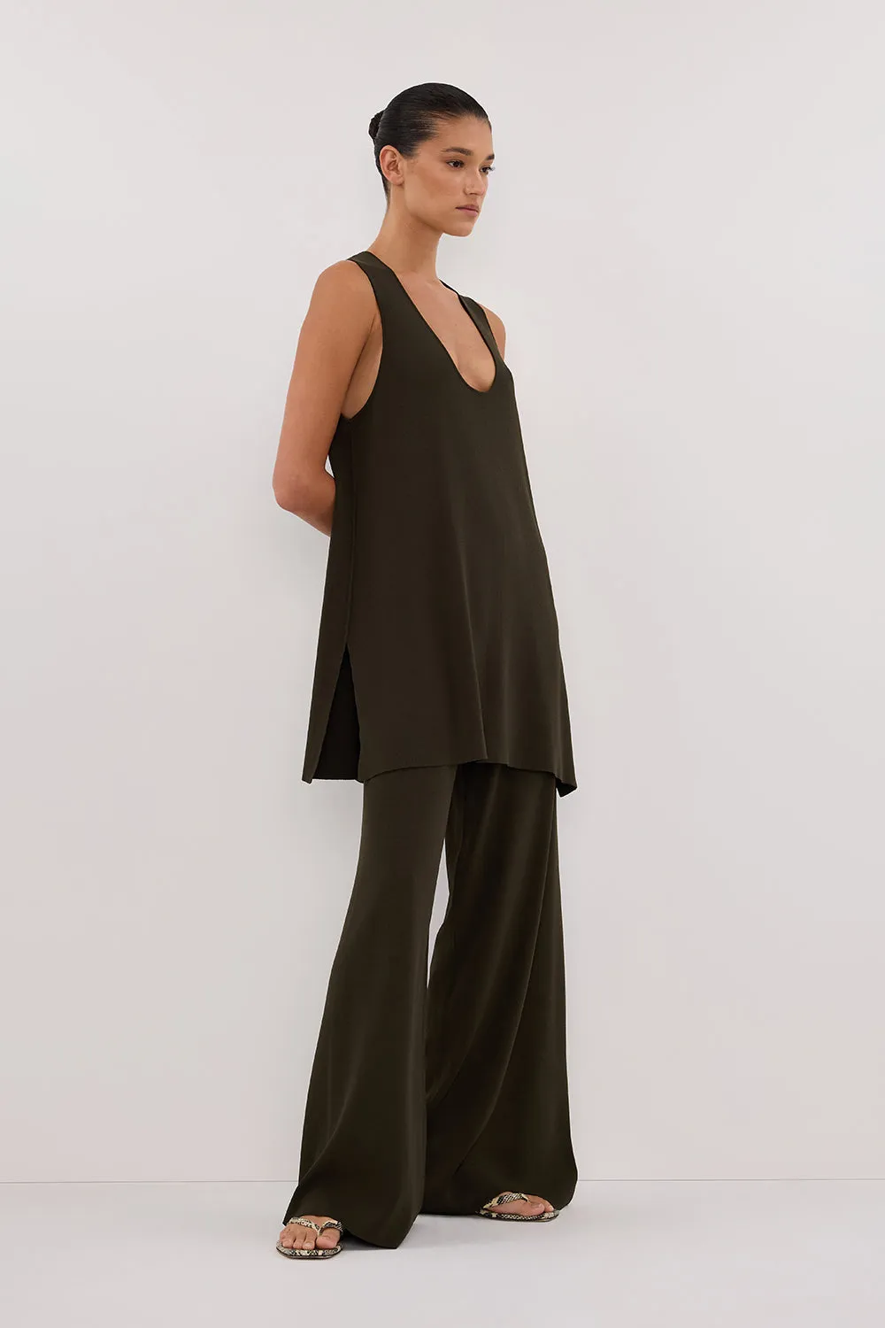 RAY FOREST WIDE LEG KNIT PANT sold by Dissh product image thumbnail 3