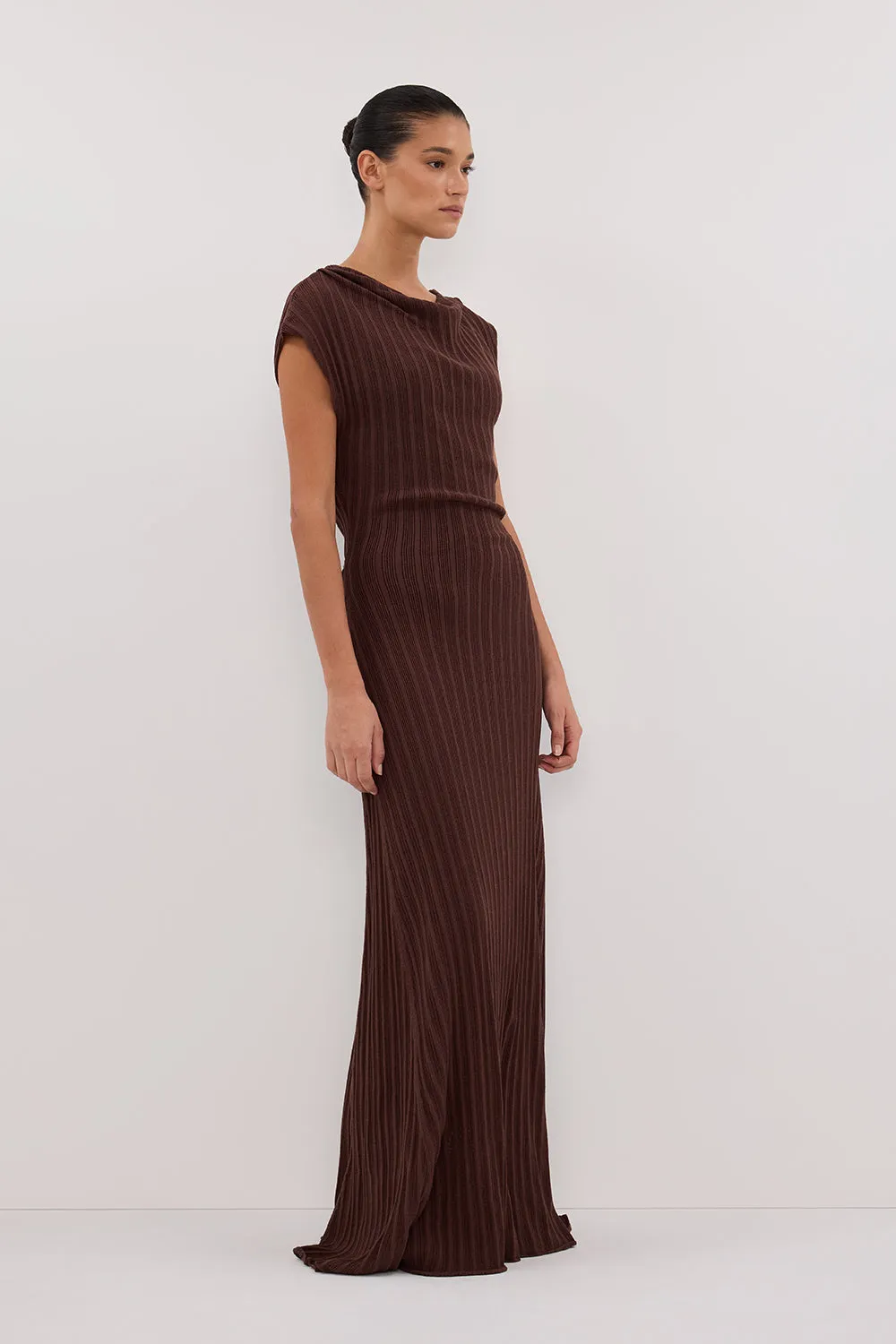 BOWIE WALNUT KNIT MAXI DRESS sold by Dissh product image thumbnail 3