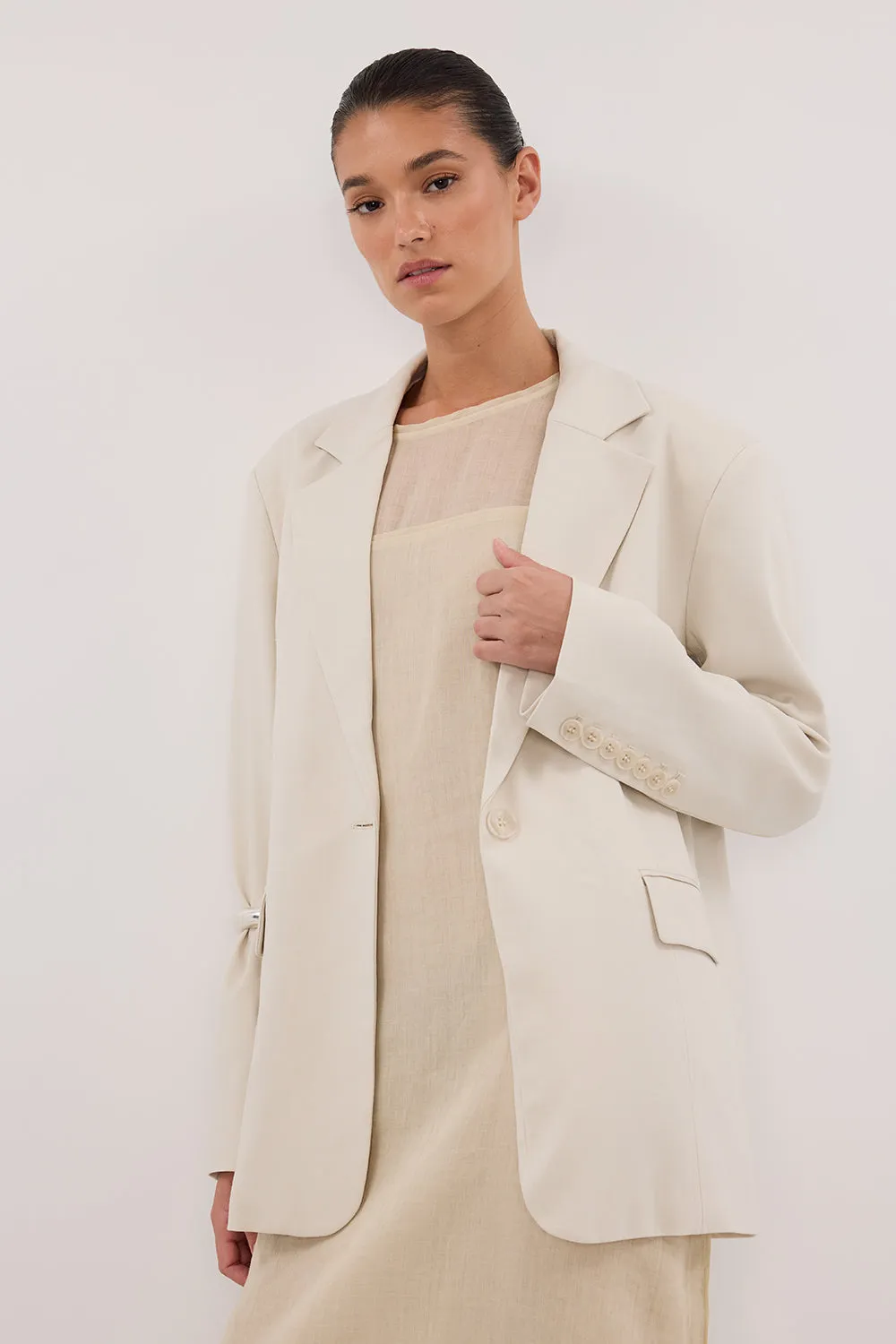 EDEN PLASTER OVERSIZED BOXY BLAZER sold by Dissh product image thumbnail 2