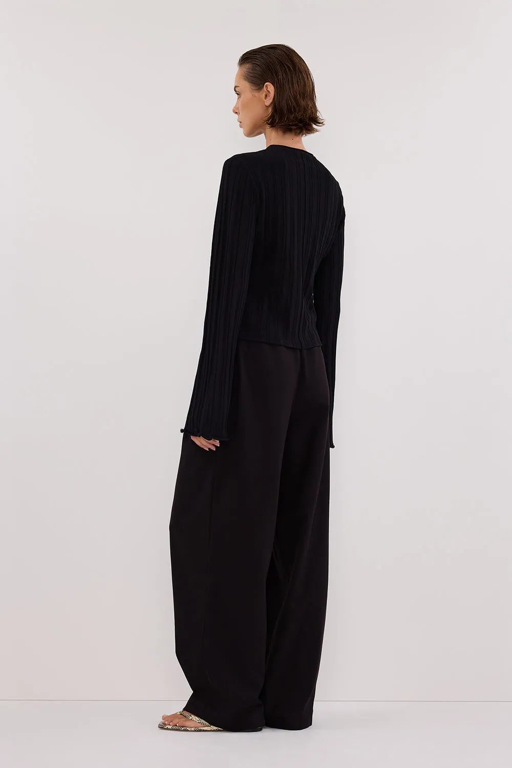 SYLVIA BLACK CREW KNIT TOP sold by Dissh product image thumbnail 4