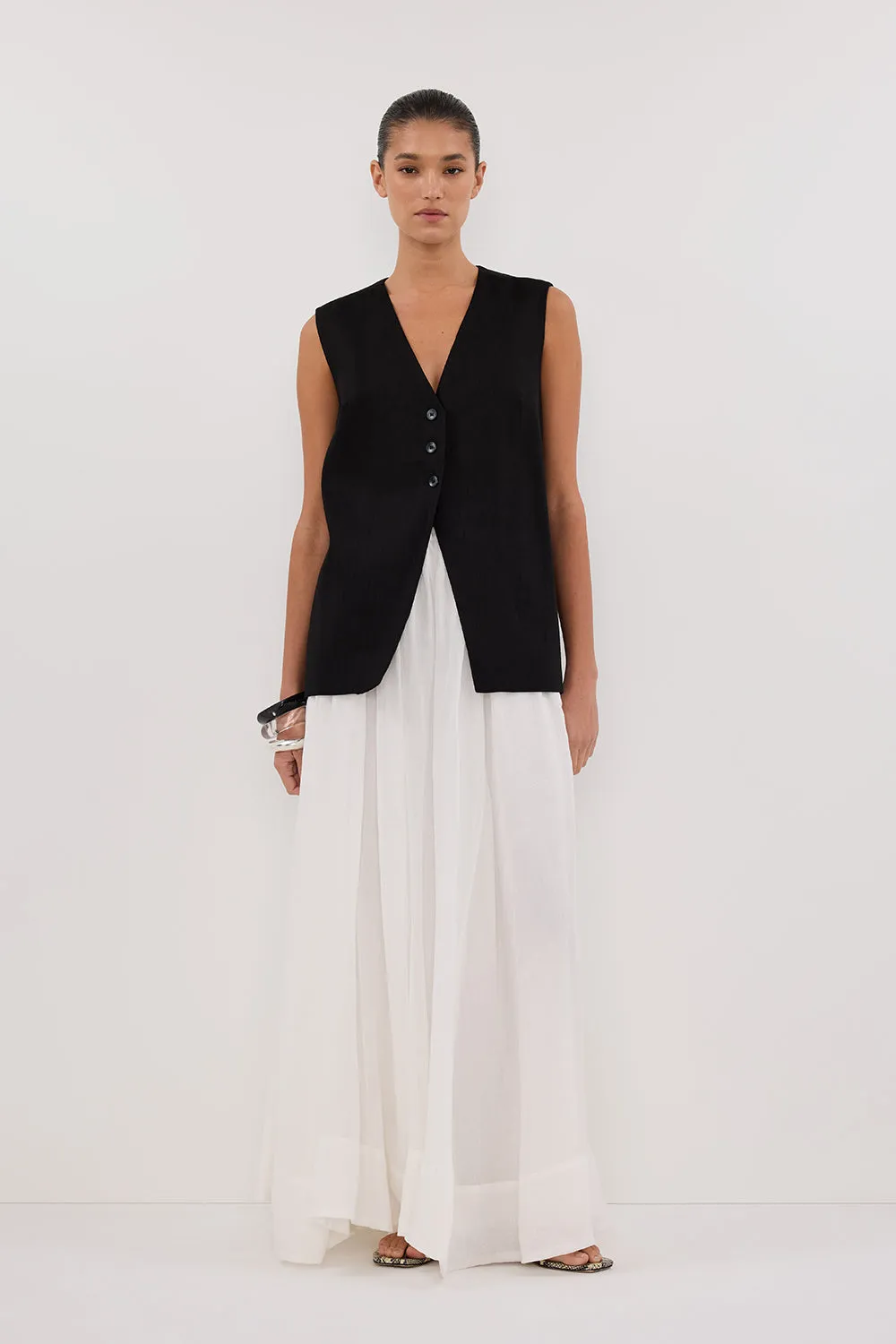 BRAX BLACK LONGLINE VEST sold by Dissh product image thumbnail 2