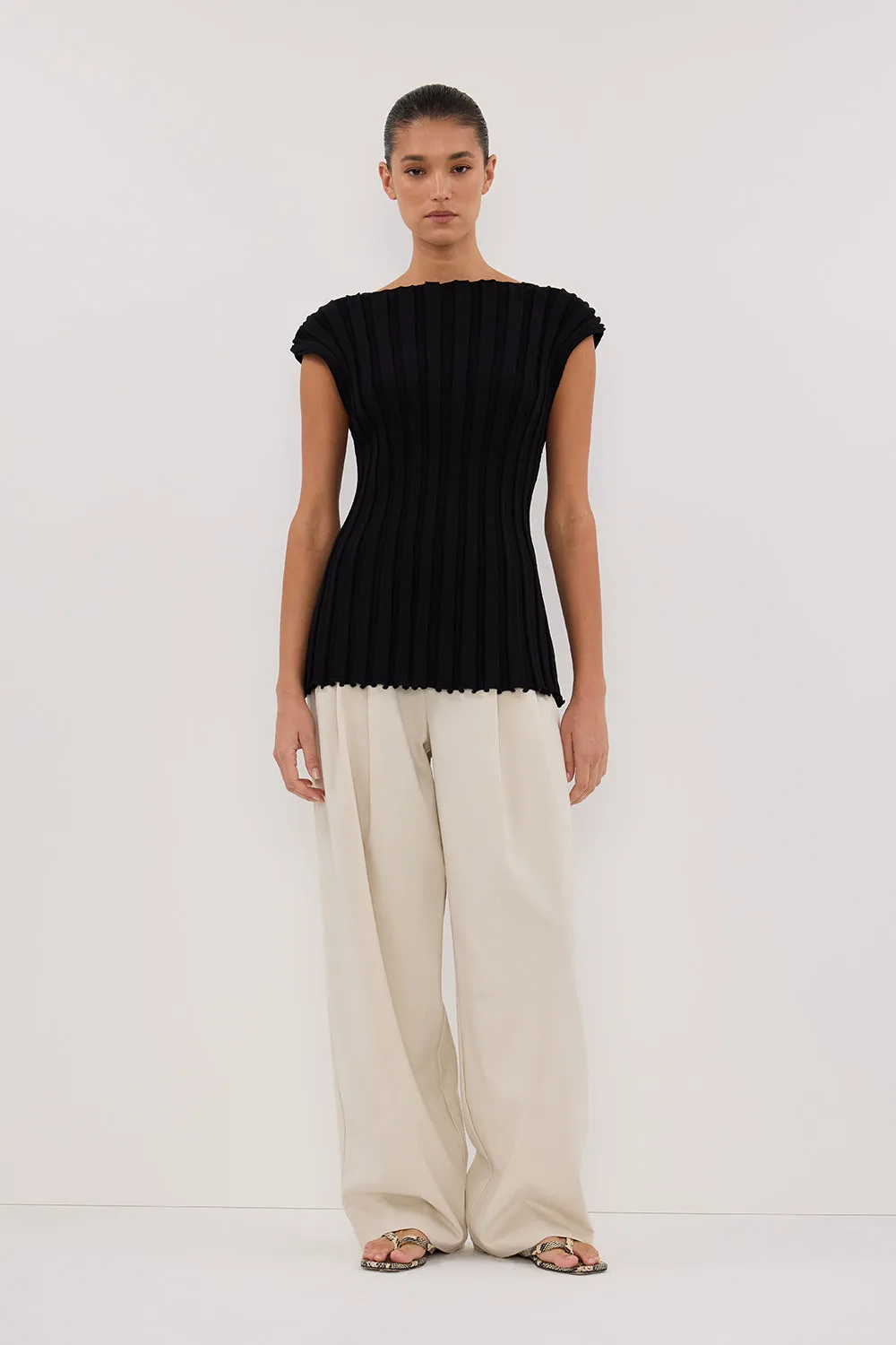 LOE BLACK SLEEVELESS KNIT TOP sold by Dissh