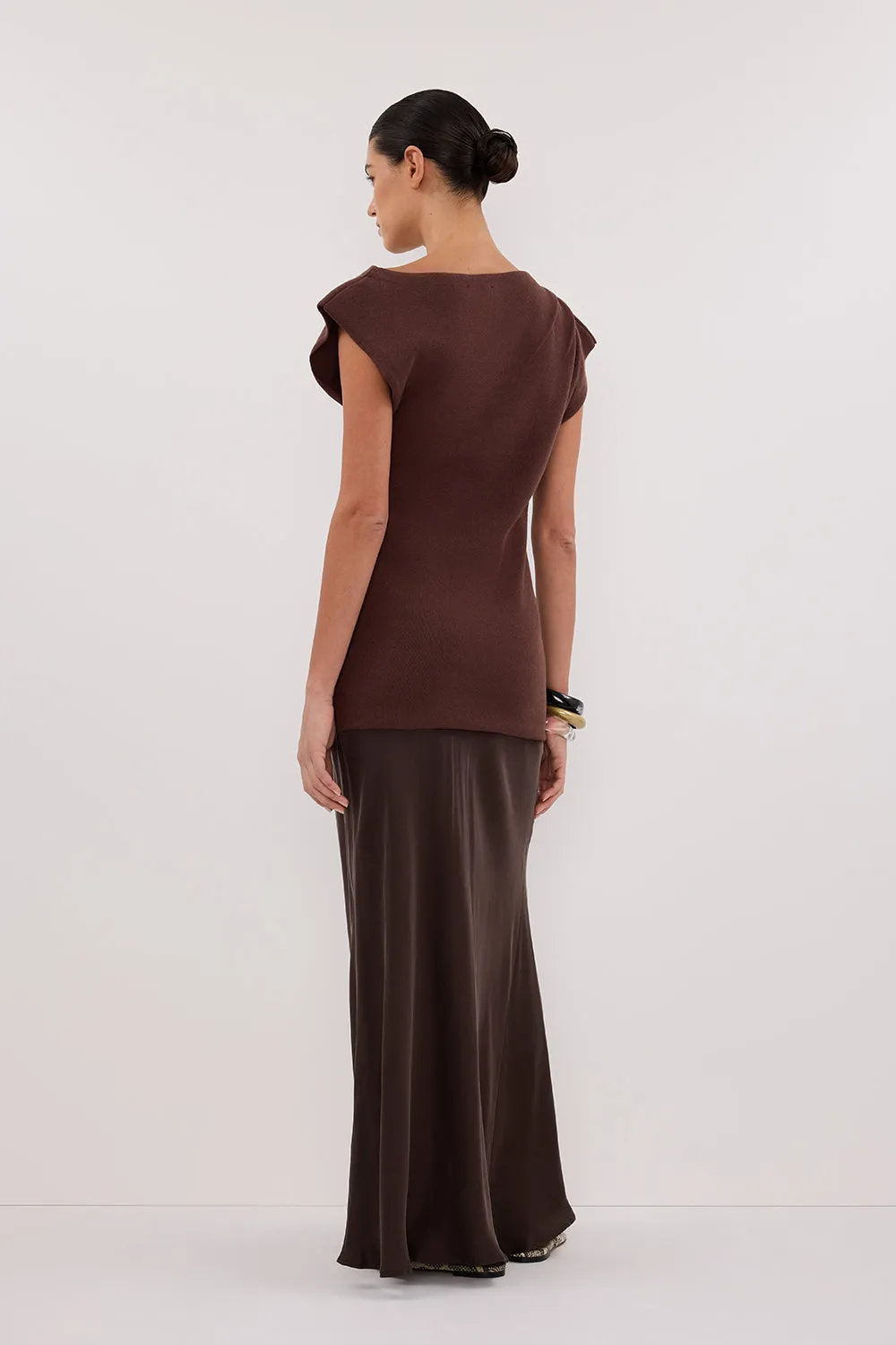 LIA WALNUT SLEEVELESS KNIT TOP sold by Dissh product image thumbnail 4