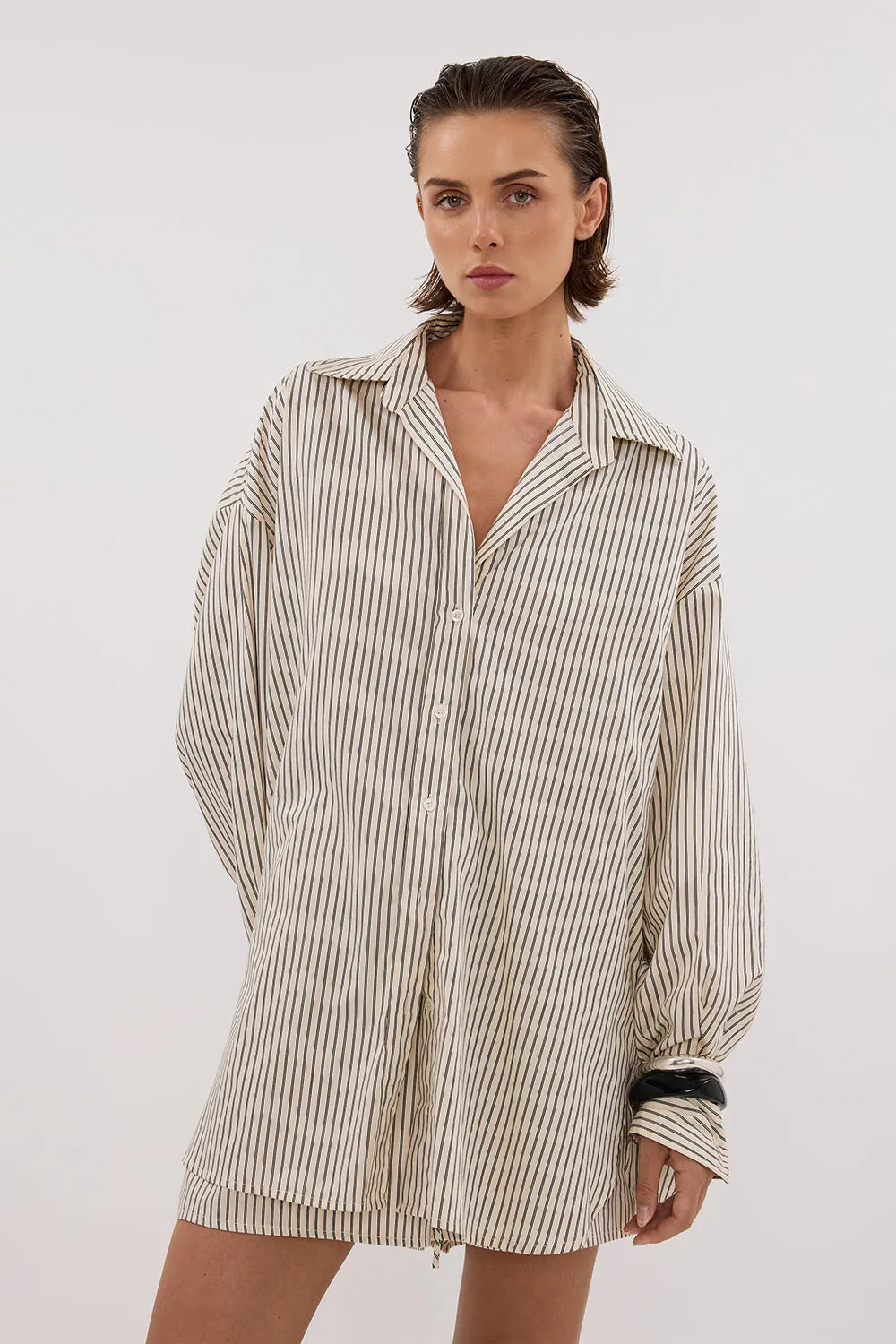 PALMA CREAM OVERSIZED SILK BLEND SHIRT sold by Dissh product image thumbnail 3