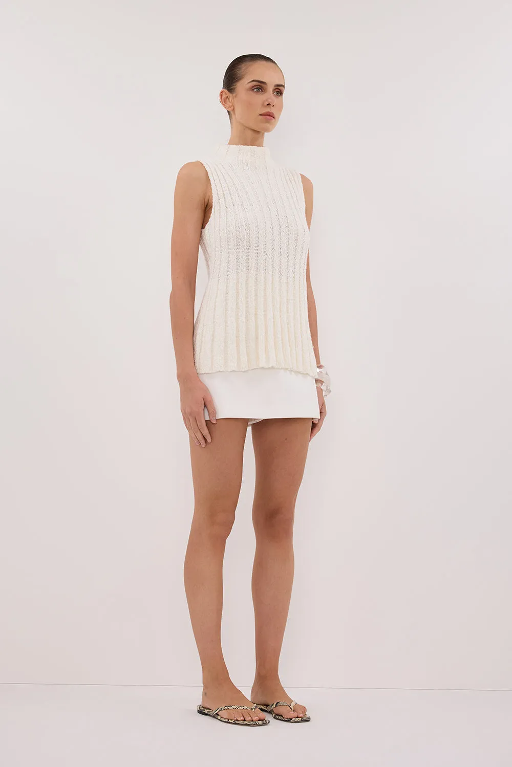 VERO OFF WHITE KNIT TOP sold by Dissh product image thumbnail 3