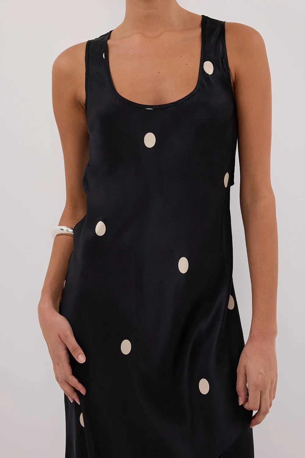 LAURA BLACK SPOT SILK MAXI DRESS sold by Dissh product image thumbnail 5