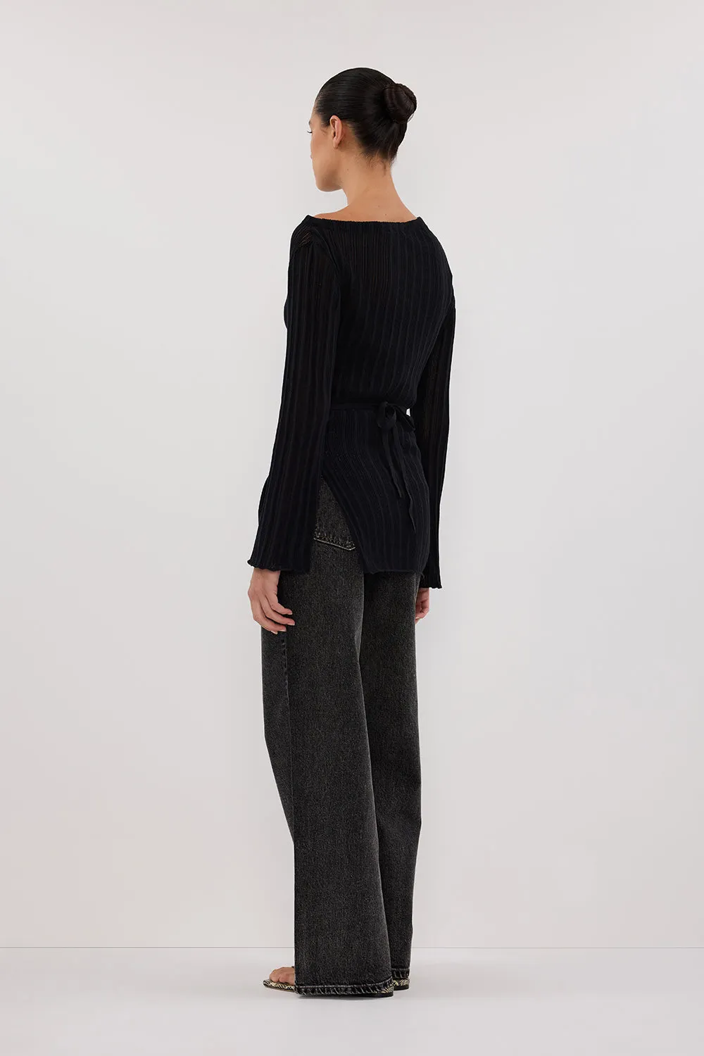 BOWIE BLACK LONG SLEEVE KNIT TOP sold by Dissh product image thumbnail 5