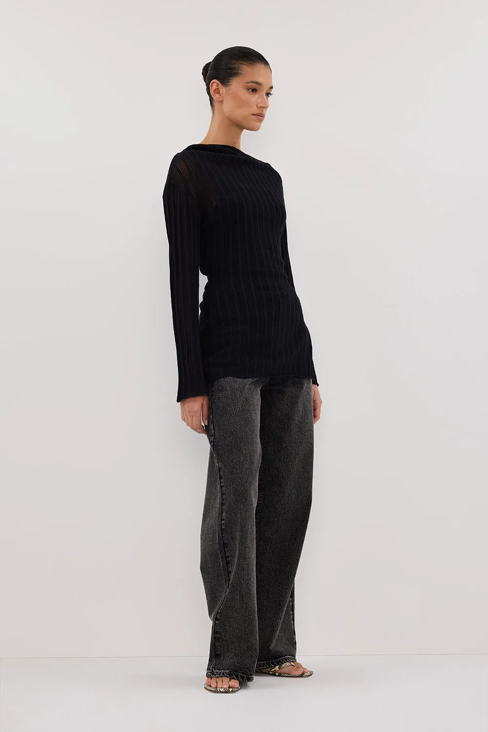 BOWIE BLACK LONG SLEEVE KNIT TOP sold by Dissh product image thumbnail 4