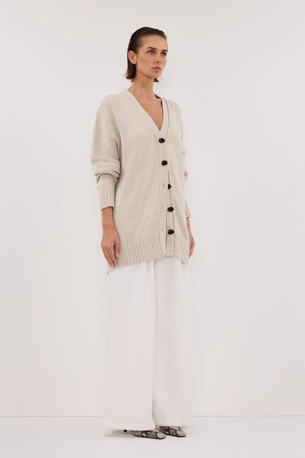 ZOE CHALK LONGLINE CARDIGAN sold by Dissh product image thumbnail 3