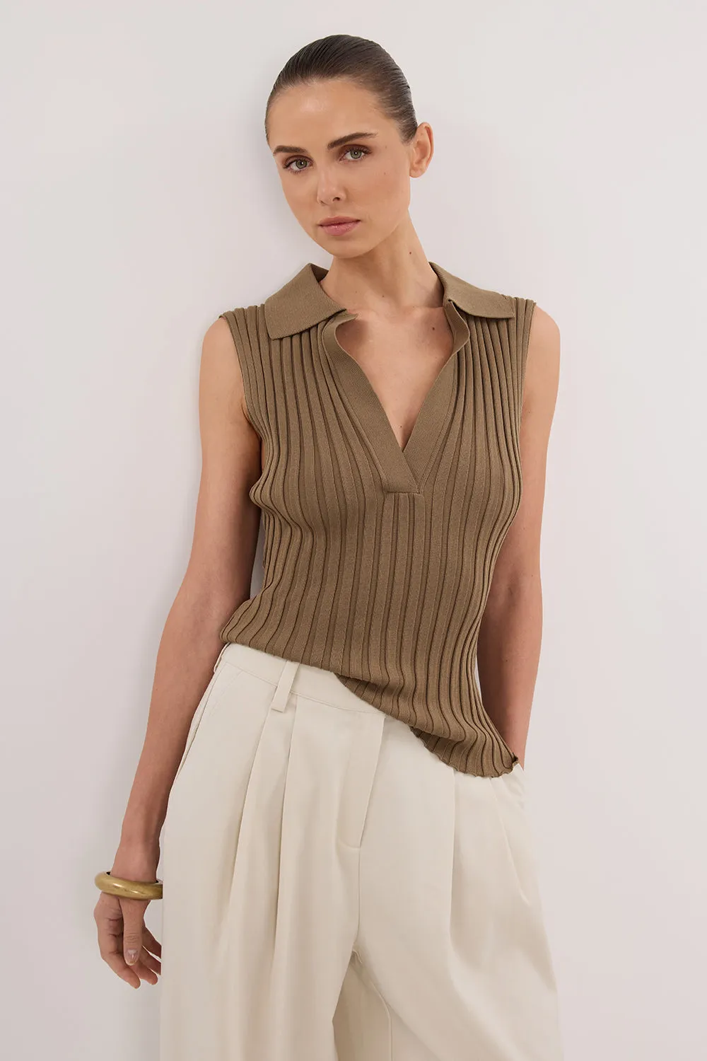 HAL OLIVE SLEEVELESS KNIT TOP sold by Dissh product image thumbnail 2